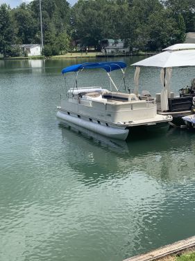 Used Pontoon Boats For Sale by owner | 2000 22 foot Fisher DXL